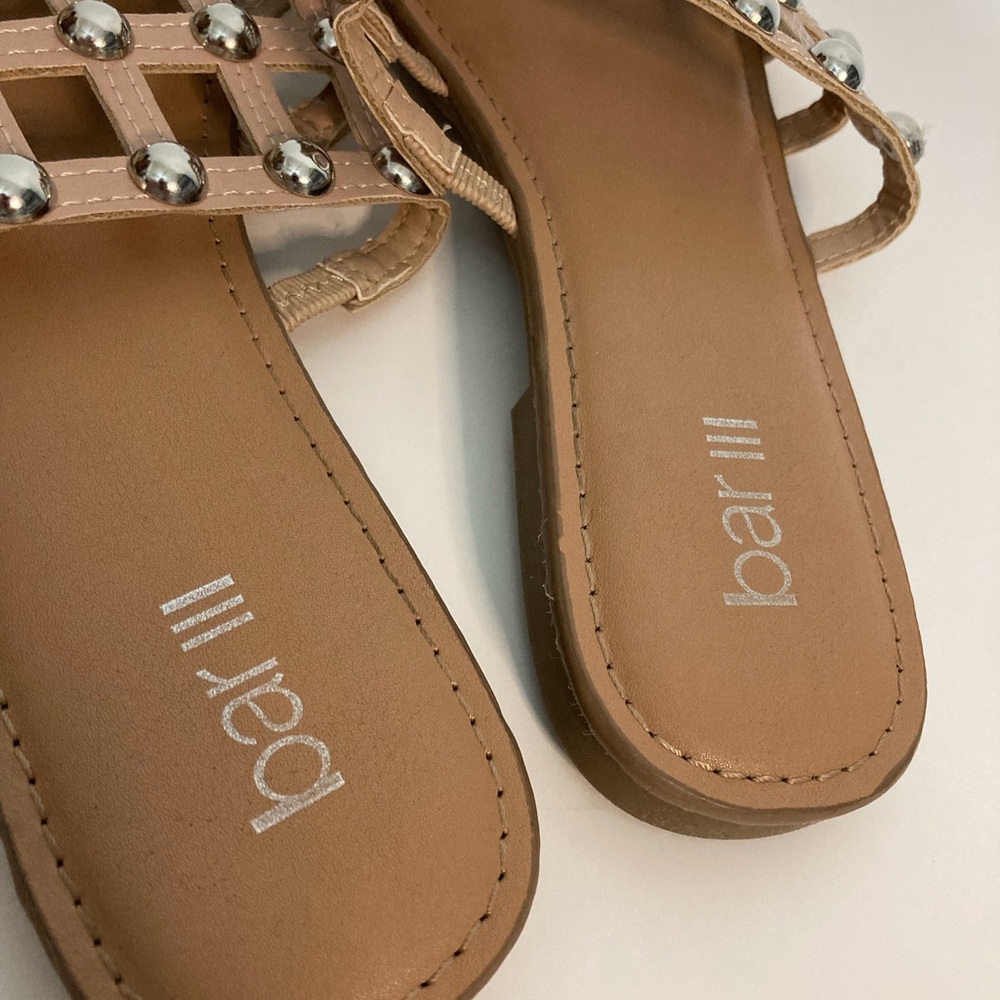 Bar lll Tan Studded Sandals Size 8 - Picture 4 of 5